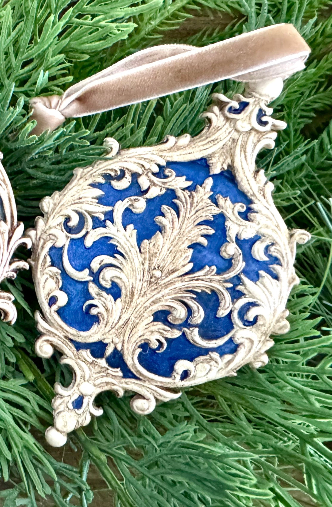 French Style Christmas Ornaments (5 color options available)