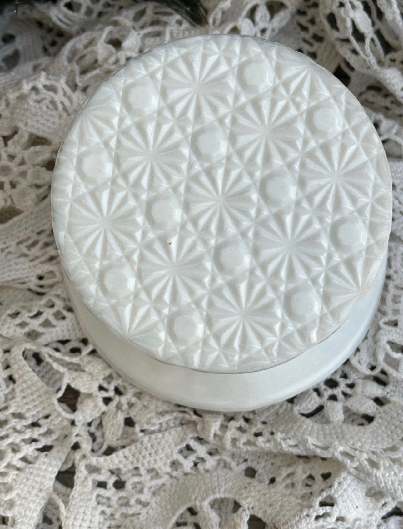 Vintage Daisy & Buttons Milk Glass Top Hat with Tree & Ribbon