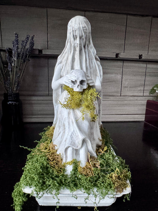 Gothic Veiled Lady Cemetery Statue with Skull