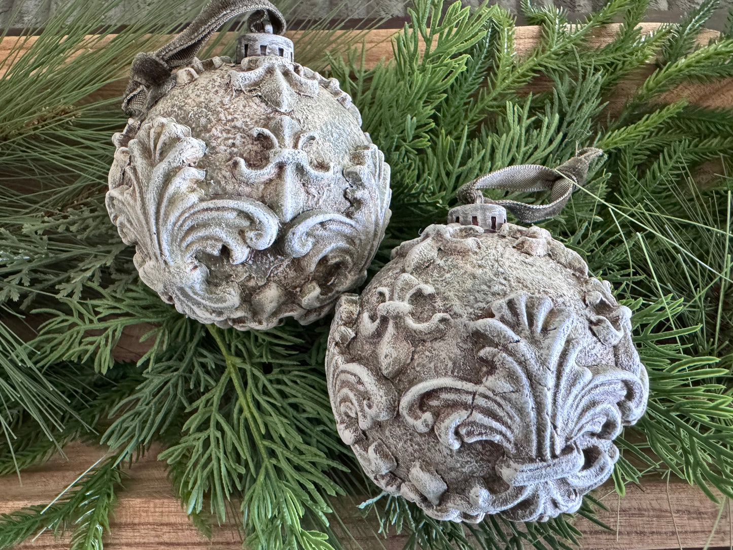 Fleur de Lis Ornament