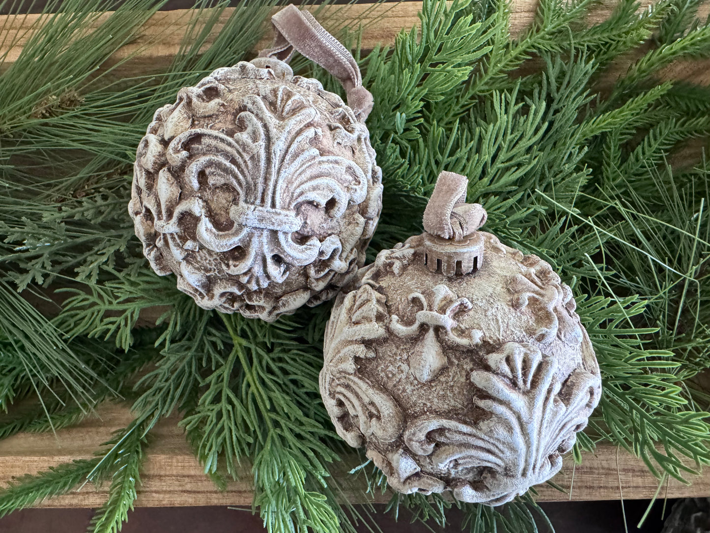 Fleur de Lis Ornament