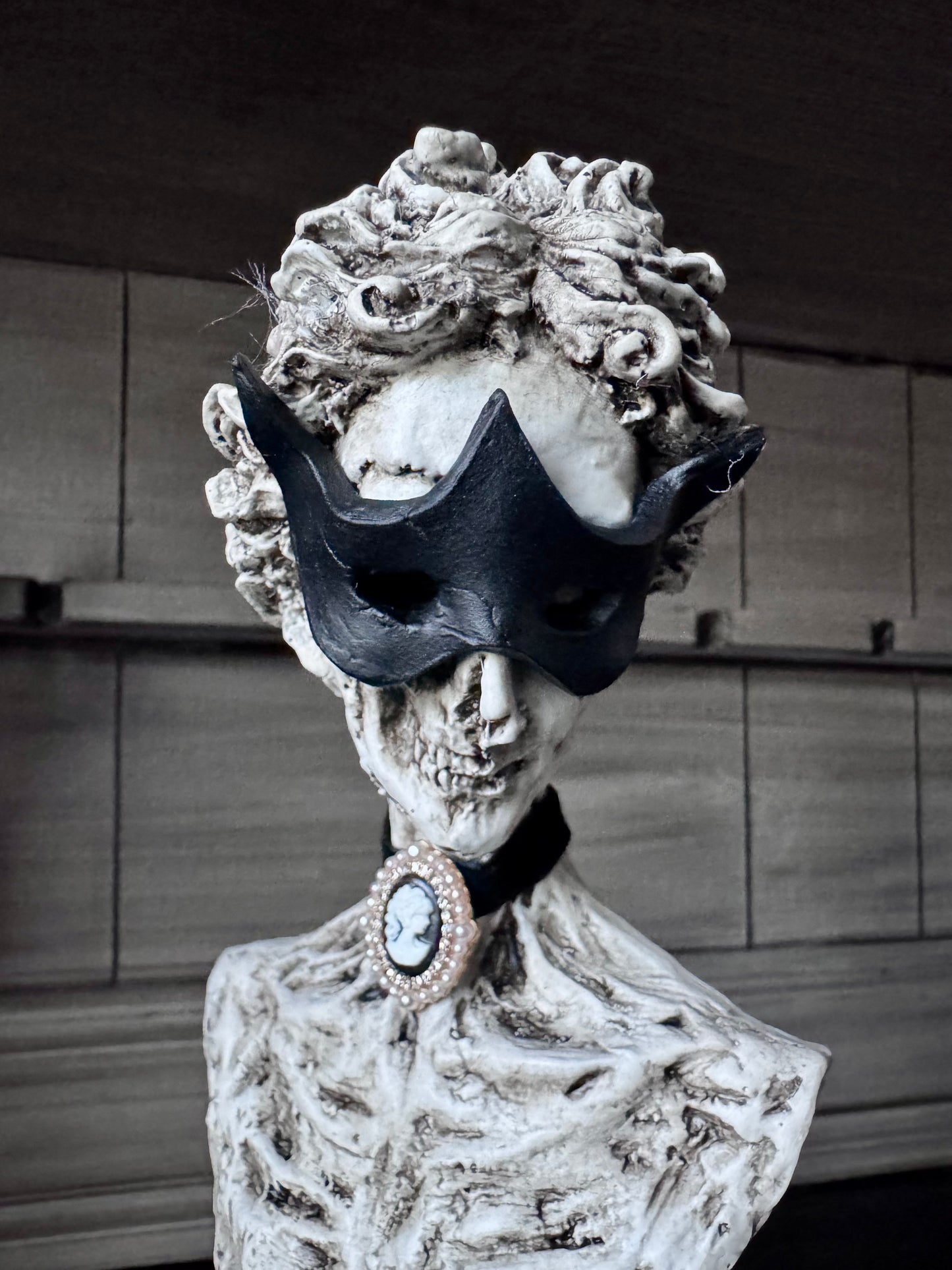 Victorian Skeleton Bust