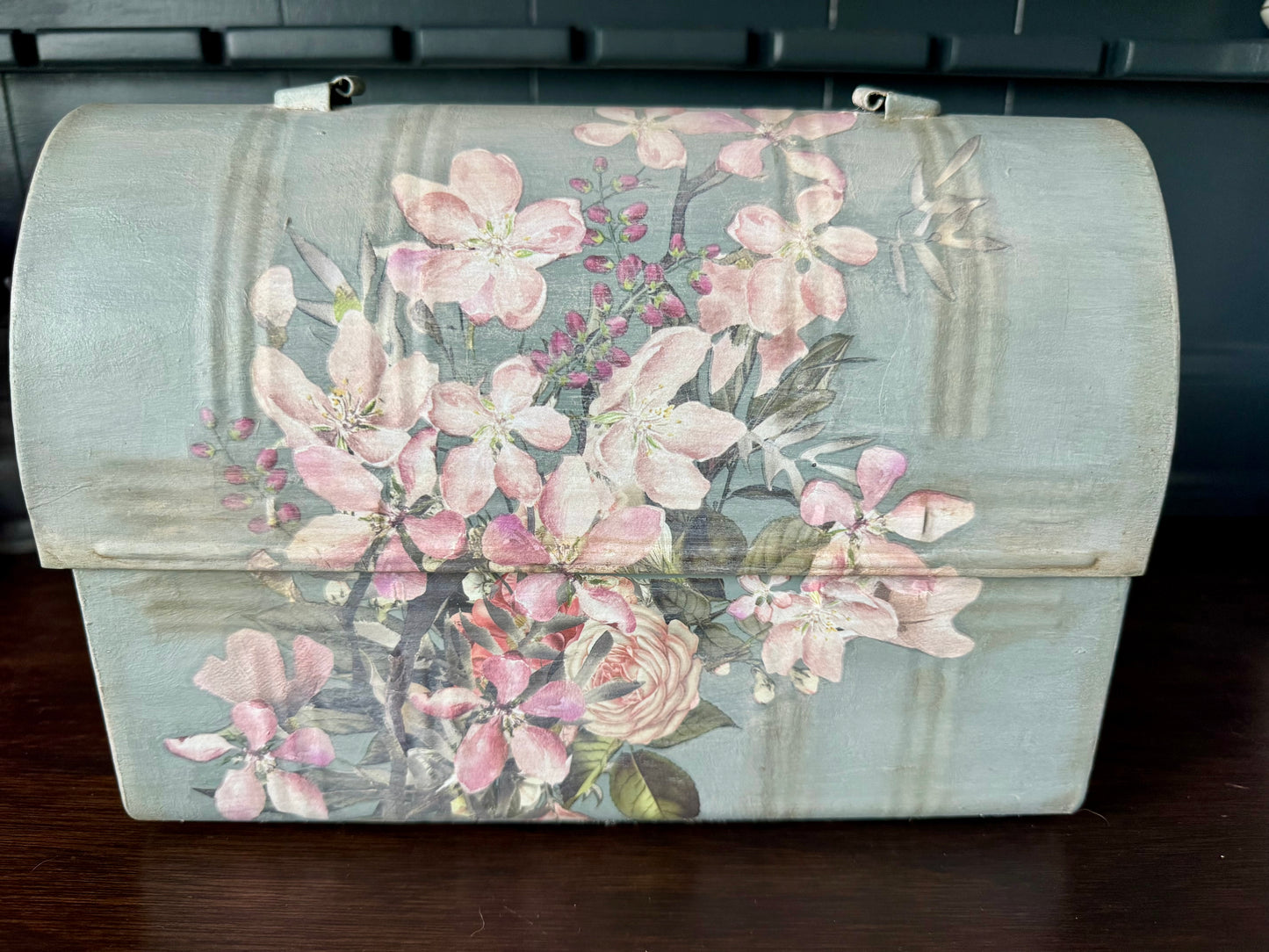 Hand Painted Floral Metal Lunch Box, Decorative Storage Box with Magnetic Closure