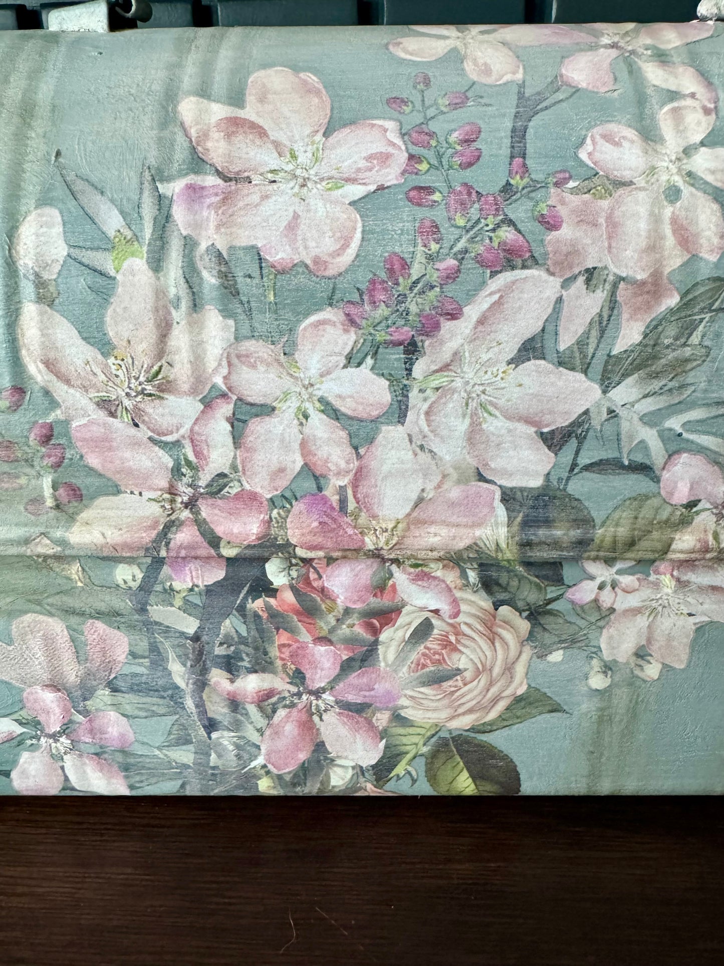 Hand Painted Floral Metal Lunch Box, Decorative Storage Box with Magnetic Closure