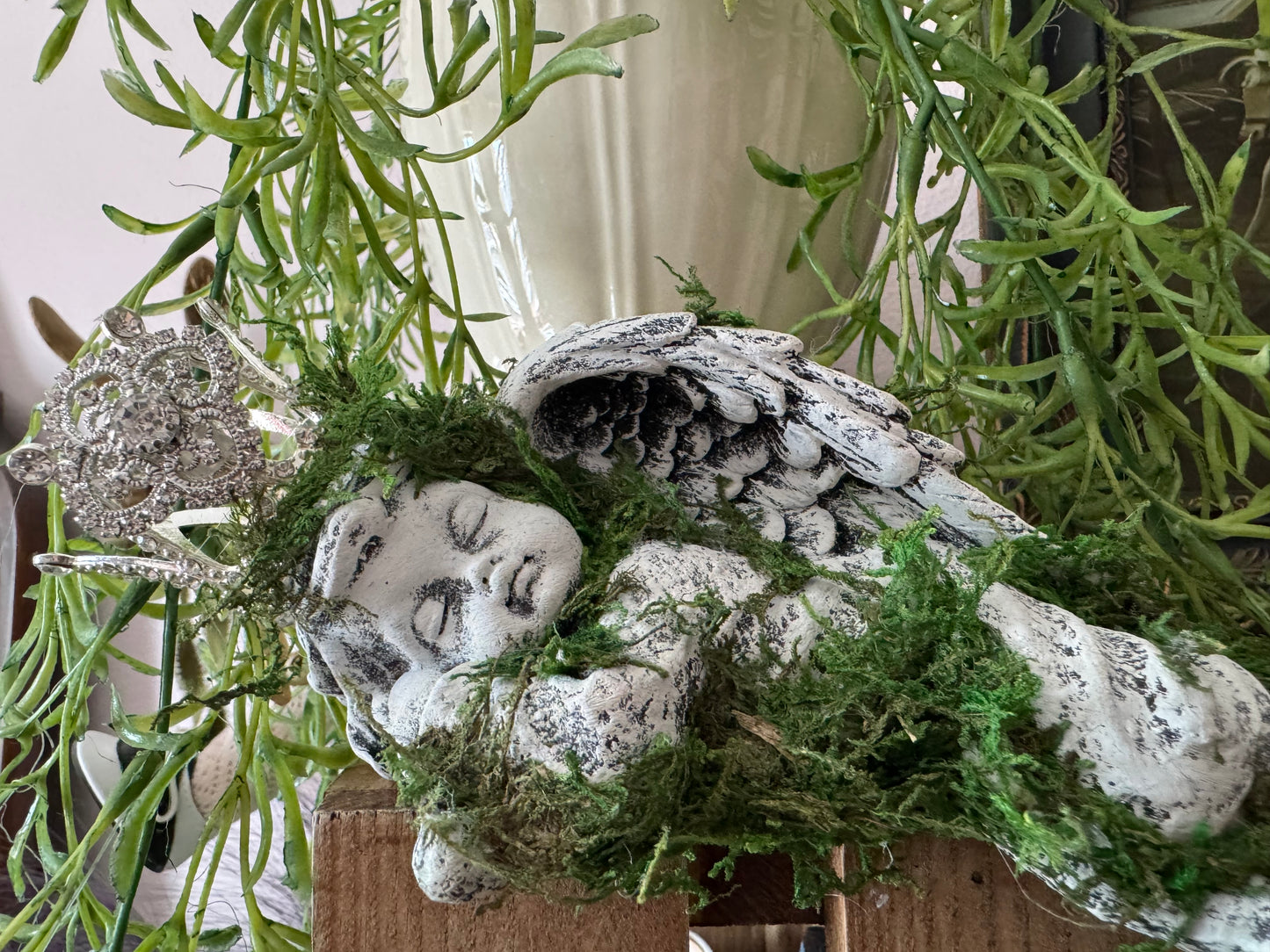 Sleeping Angel Shelf Sitter with Crown
