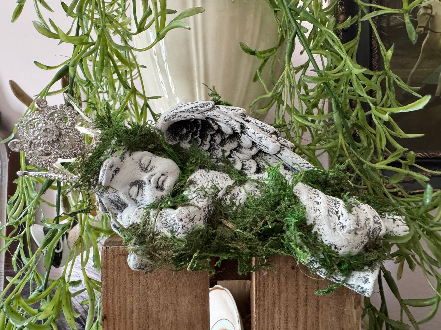 Sleeping Angel Shelf Sitter with Crown