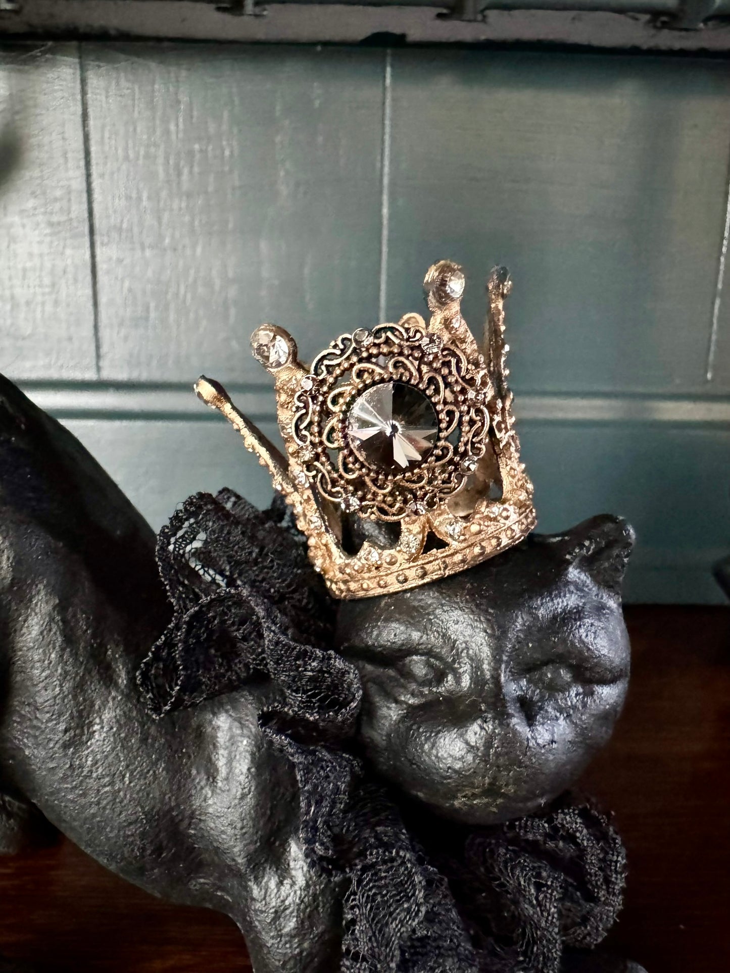 Hand Painted Cast Iron Black Cat Ring Holder with Removable Crown