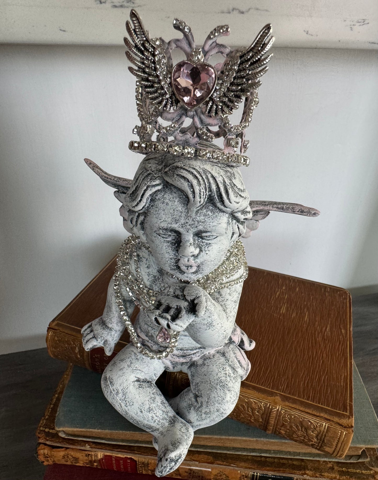 Blowing a Kiss Angel Shelf Sitter