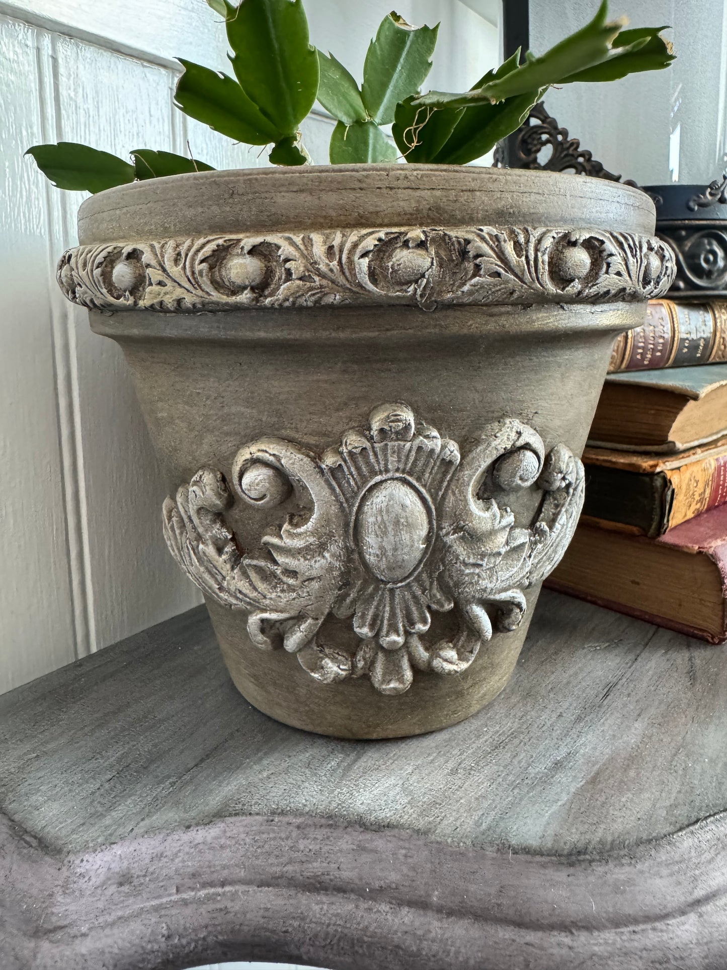 Decorative 6” Terracotta Planter Tan & Gold